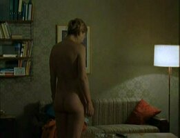 Jule_B__we_-_Gefangene__2006__2_-_nackt.avi_snapshot_02.58__2019.12.23_12.07.32_.jpg