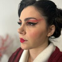 mind_the_makeup_766094183.jpg