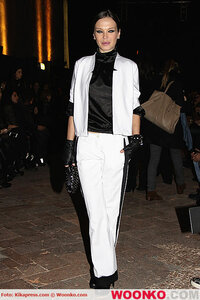 andrea-lehotska-sfilata-massimo-rebecchi-2013-milano-fashion-week-febbraio-1.jpg