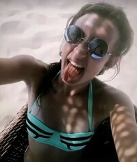 valeria b16.JPG