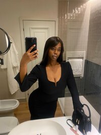 LoveThreads.Net_449715126_1298806744257391_8967362529765610283_n.jpg