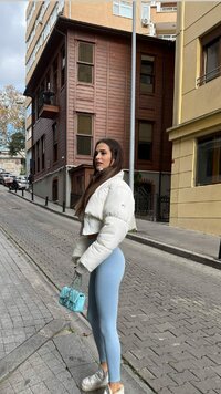 jessicamelena_1733144725_230638670.jpg