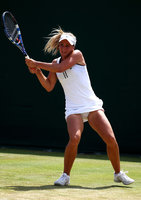 Eugenie+Bouchard+Championships+Wimbledon+2011+aRFc1DJpFxWx.jpg