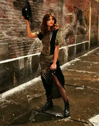 ella-purnell-sbjct-journal-july-2019-v0-buv0bym5ot1f1.webp