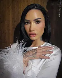 ddlovato_1748633833073.webp