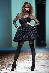 20131024-Nina-Moric-runway-5.jpg