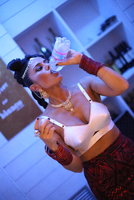 20130919-Paola-Iezze-vogue-fashions-night-out-6.jpg