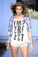 20131018-Belen-Rodriguez-on-the-runway-for-imperfect-1 (1).jpg
