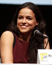 Michelle_Rodriguez_by_Gage_Skidmore_2.jpg