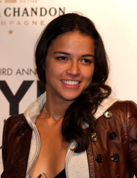 Michelle_Rodriguez_at_the_New_York_Fashion_Week_crop.jpg