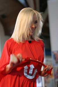 02.jpg