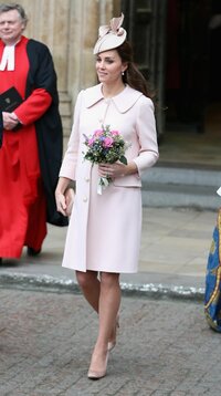 kate-middleton-seen-out-in-london_12.jpg
