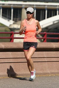 pippa-middleton-jogging-in-london-april-152015-x20-12.jpg