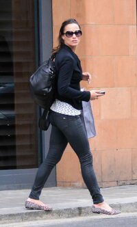 pippa-middleton-out-and-about-in-london-04-30-2015_6.jpg