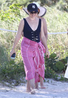 Melissa Joan Hart and some friends enjoy a day on the beach in Miami_07.jpg
