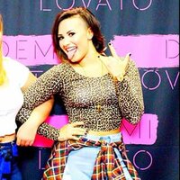 demi14.jpg
