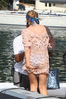 kylie-minogue-at-a-boat-in-portofino-07-13-2015_2.jpg