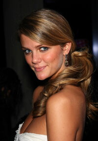 Decker_Brooklyn_-_im_Kleid_1_-_21.jpg