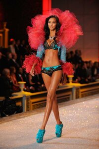 Lais.jpg