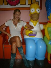 natasha stefanenko con homer.jpg