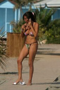 54841_Emanuela_Folliero_004_123_618lo[1].jpg