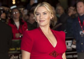 kate-winslet-makeup-trick-blush-shading-sculpting-main-movies-1781917921.jpg