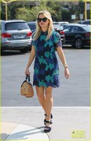 reese-witherspoon-legally-blonde-sequel-were-thinking-about-it-08.jpg