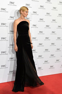 Uma+Thurman+IWC+Love+Cinema+Dinner+ZFF+2016+wu_2hbWVUZEx.jpg