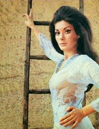 EDWIGE FENECH4_10153369982029368_4735957731161587671_n.jpg