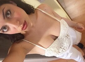 ROBERTA O1.jpg