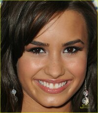 demi-lovato-honorary-ambassador-of-education-06.jpg