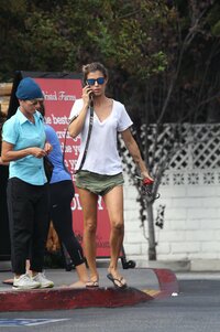 51948899_hqcelebcorner-65.jpg