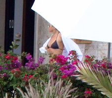 60335539_jennifer-aniston_29122017p_15.jpg