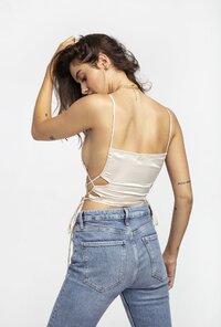17_57ee2891-7e13-428d-bf66-8f3cbe520846_1024x1024@2x.jpg