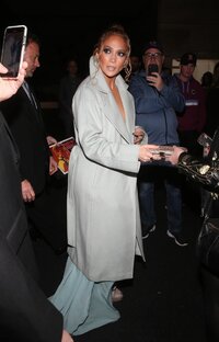 Jennifer-Lopez-Braless-TheFappeningBlog.com-25.jpg