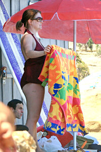 melissa joan hart al mare 08.jpg