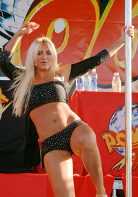 brooke hogan in concerto 13.jpg