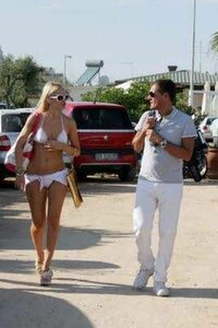 laura dzrewicka in bikini 01.jpg