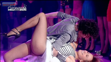 75296_tduid300077_Barbara_Durso_Capodanno_Cinque_31_12_1000copia_122_104lo.jpg