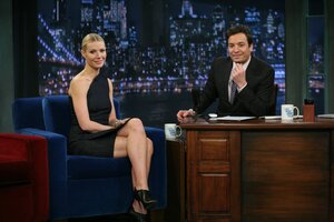 gwyneth paltrow al tonight show 02.jpg