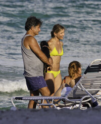 cameron diaz in bikini 01.jpg