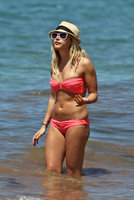 ashley tisdale in bikini 28.jpg