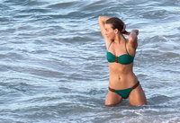 julianne hough in bikini  verde 21.jpg