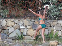 julianne hough in bikini  verde 27.jpg