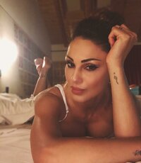Anna-Tatangelo-Feet-3805878.jpg