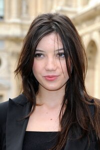 DaisyLowe_01.jpg
