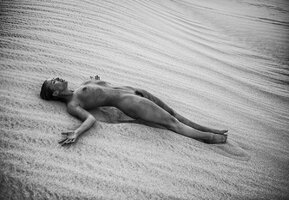 MarisaPapen_Desertwanderer_BenHorton (3).jpg