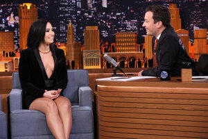 demi lovato al tonight show 07.jpg