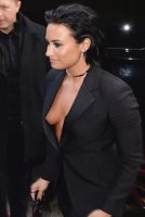 demi lovato al gala 28.jpg