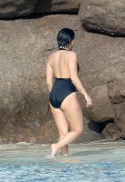 demi lovato al mare 14.jpg